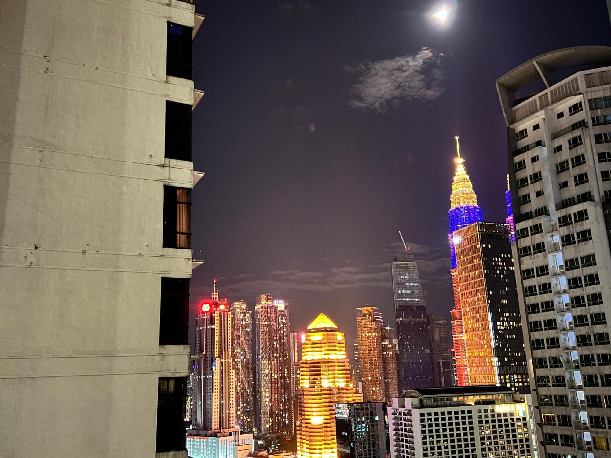 Mercu Summer Suites Klcc By Sweet Home كوالالمبور المظهر الخارجي الصورة